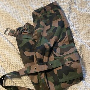 Camo cargo pants with elastic bottom